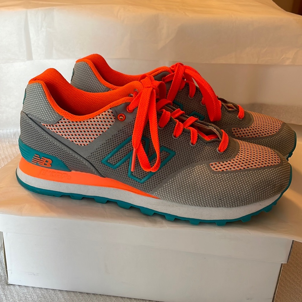 New Balance athletic Womens Size 8.5